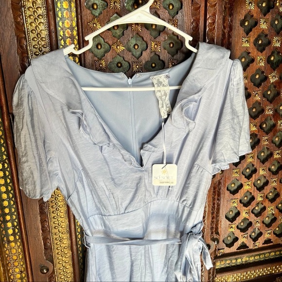 Sadie & Sage Violet Hour Ruffle Wrap Dress sz M - Picture 3 of 6